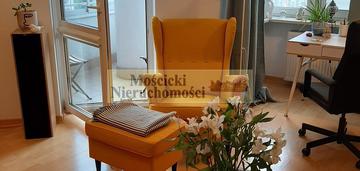 Mieszkanko z duszą w bardzo dobrej lokalizacji.
