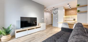 Nowoczesny apartament w nowym centrum łodzi